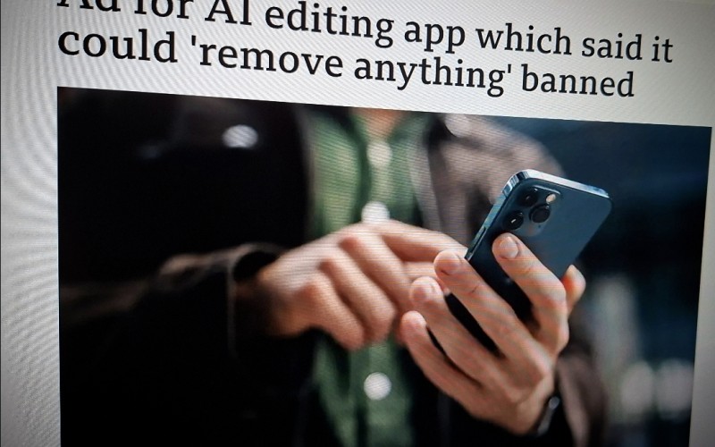 Ad for AI editing app which said it could 'remove anything' banned