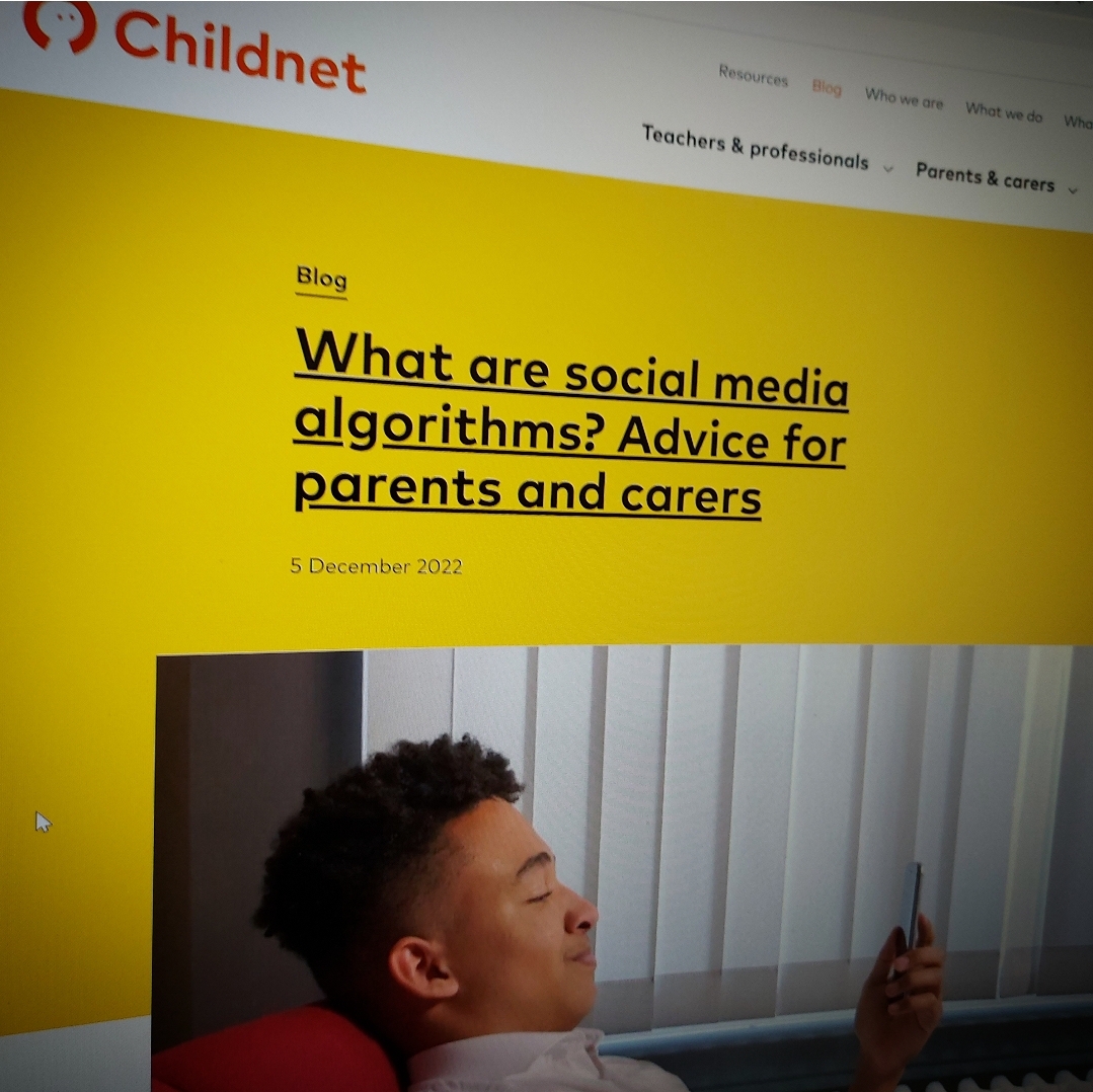 what-are-social-media-algorithms-advice-for-parents-and-carers