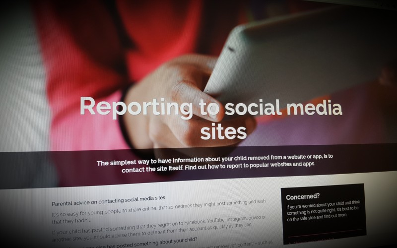 Reporting to social media sites