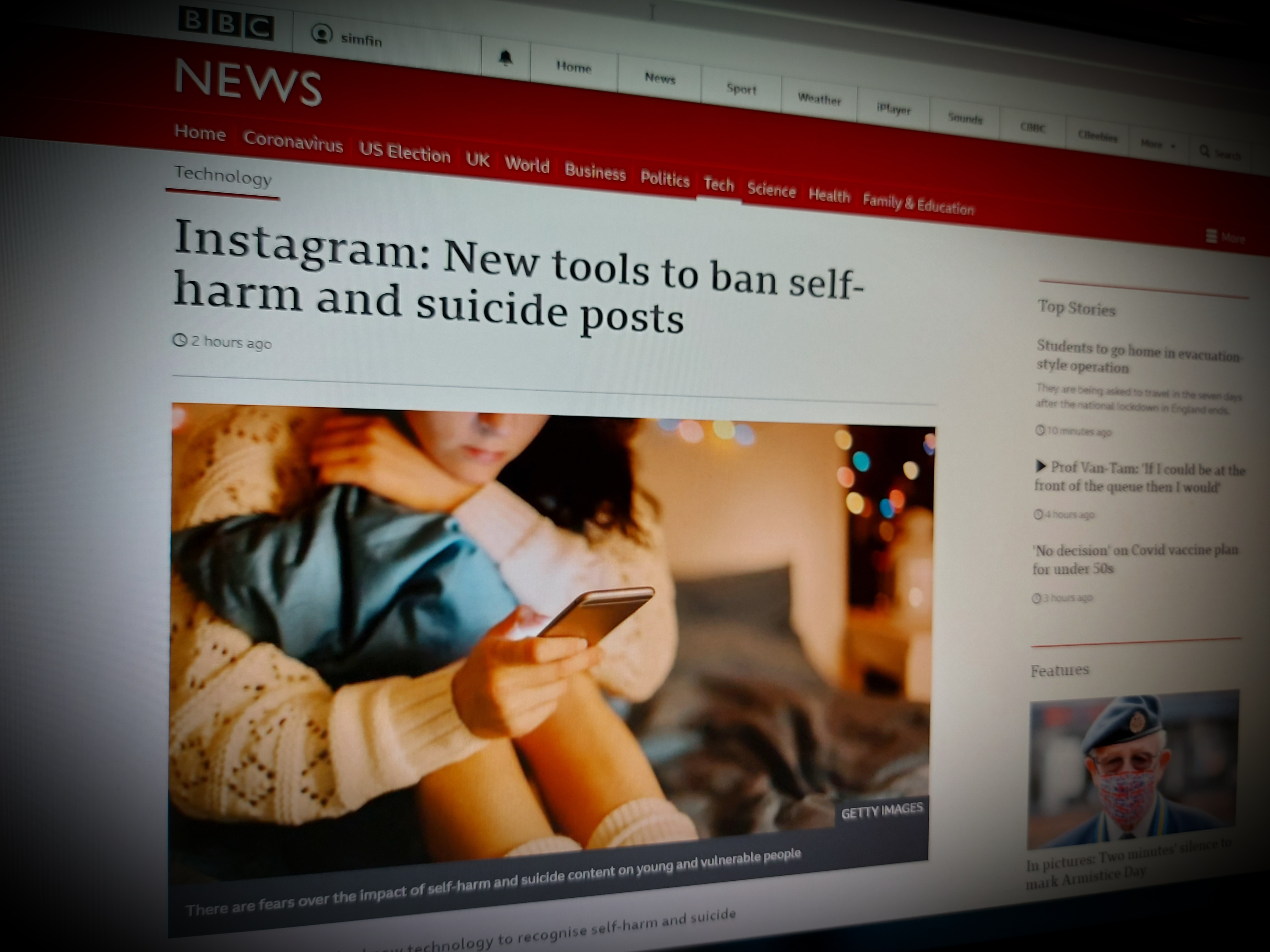 Instagram: New tools to ban self-harm and suicide posts - Simfin ...
