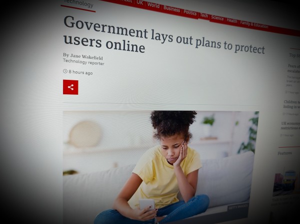 Government lays out plans to protect users online