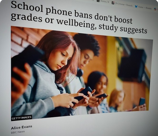 School phone bans don't boost grades or wellbeing, study suggests