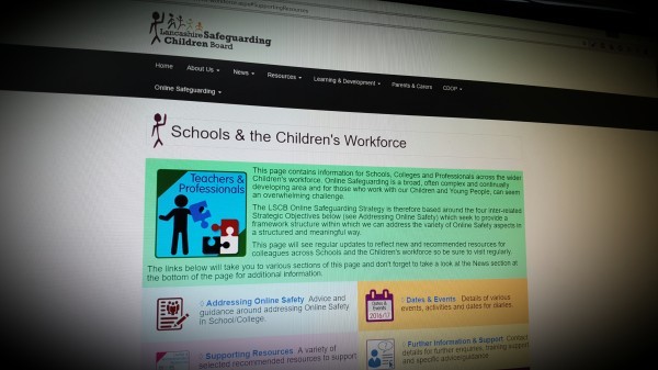 Collection of online safeguarding policies and guidance resources