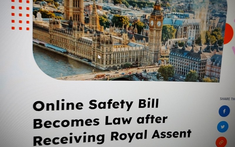 Online Safety Bill Becomes Law after Receiving Royal Assent