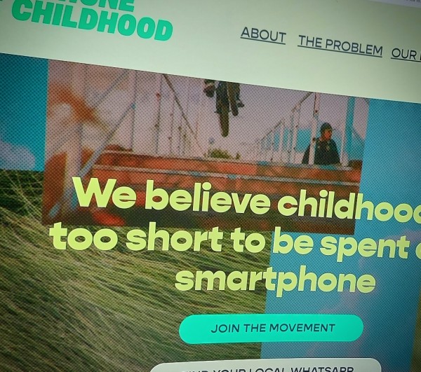 Smartphone Free Childhood